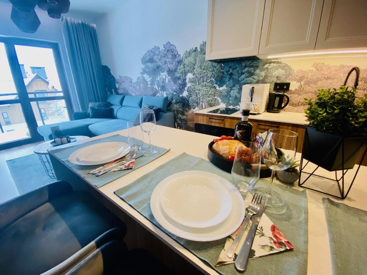 Apartament N&B シクラルスカ・ポレンバ エクステリア 写真