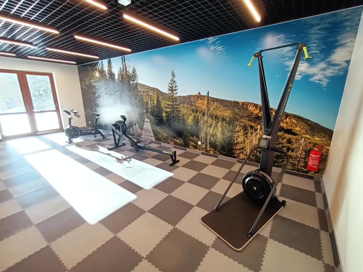 Apartament N&B シクラルスカ・ポレンバ エクステリア 写真