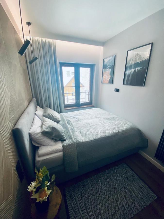 Apartament N&B シクラルスカ・ポレンバ エクステリア 写真